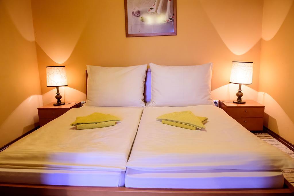 Hotel Slnecny Dvor ミハロフツェ 部屋 写真