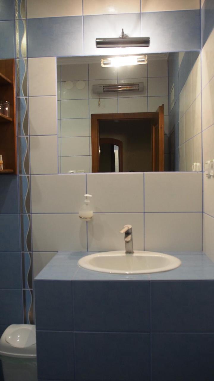 Hotel Slnecny Dvor ミハロフツェ エクステリア 写真